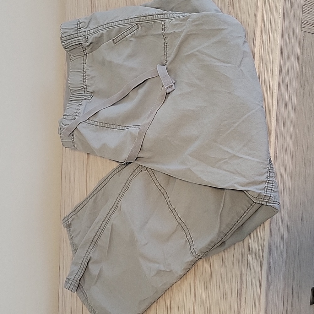 Lou & Grey Grey Cargo Pants